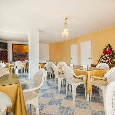 Apartahotel Bogota Gran Marquez, Apartaestudios Y Habitaciones Екстериор снимка