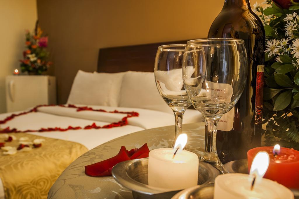 Apartahotel Bogota Gran Marquez, Apartaestudios Y Habitaciones Стая снимка