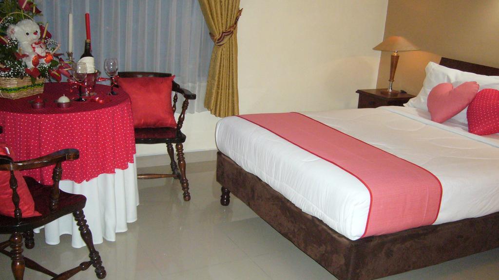 Apartahotel Bogota Gran Marquez, Apartaestudios Y Habitaciones Екстериор снимка