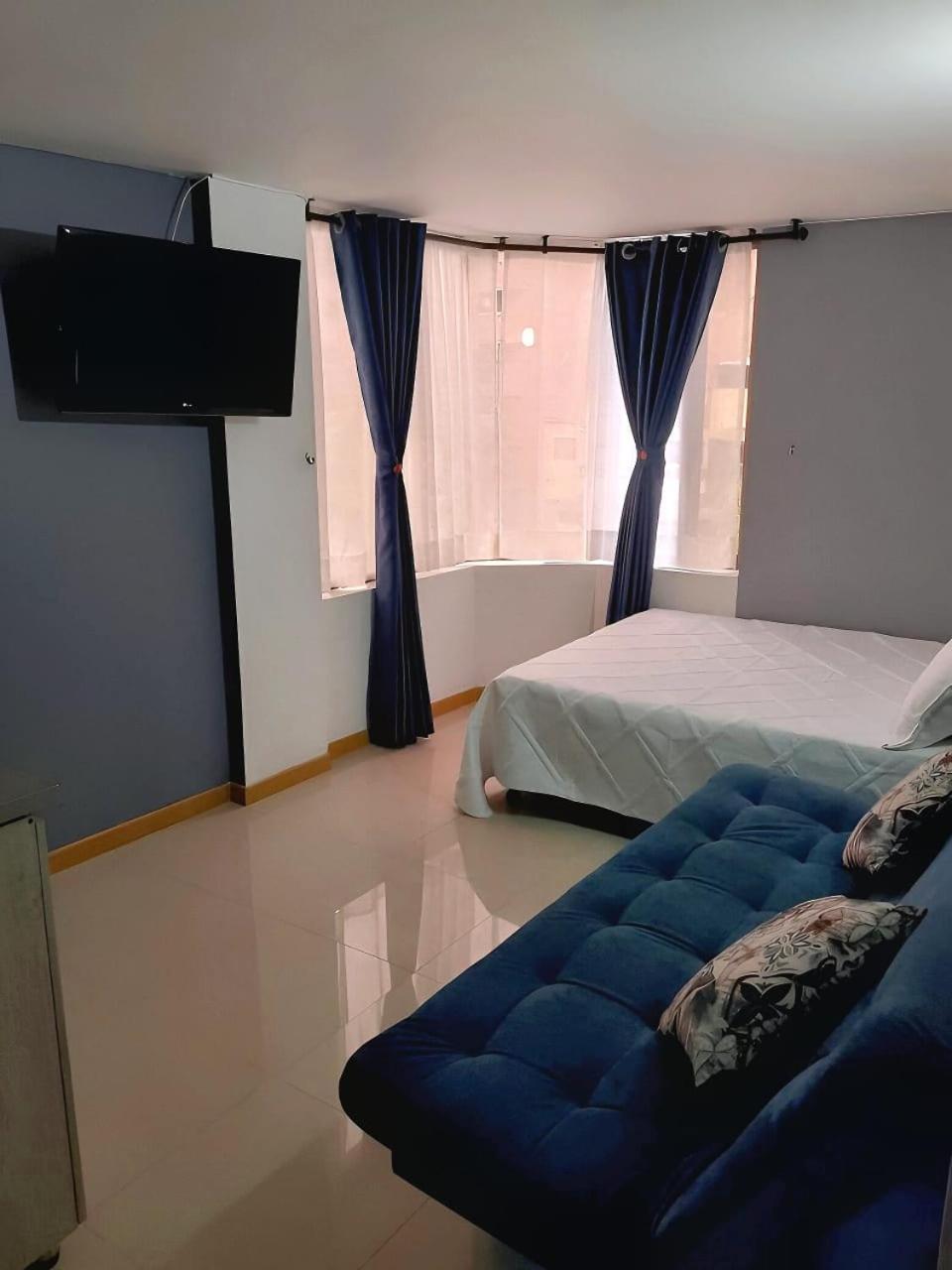 Apartahotel Bogota Gran Marquez, Apartaestudios Y Habitaciones Екстериор снимка