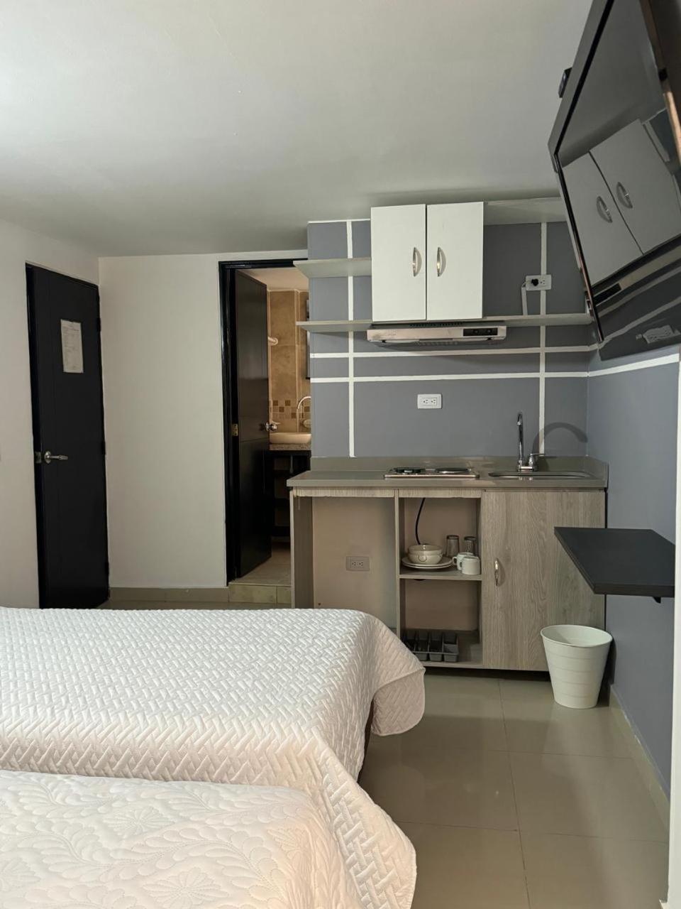 Apartahotel Bogota Gran Marquez, Apartaestudios Y Habitaciones Екстериор снимка