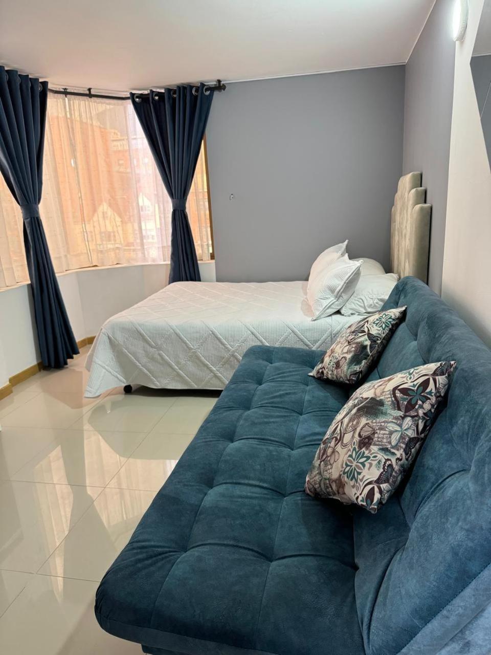 Apartahotel Bogota Gran Marquez, Apartaestudios Y Habitaciones Екстериор снимка