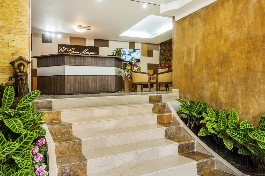 Apartahotel Bogota Gran Marquez, Apartaestudios Y Habitaciones Екстериор снимка